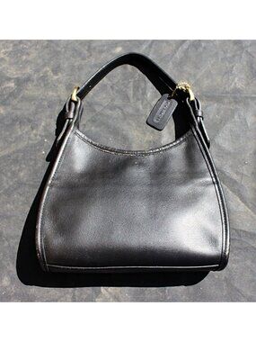 Coach Vintage - Soho Small Satchel 4106 in color Black, Ergo Style, USA 1998